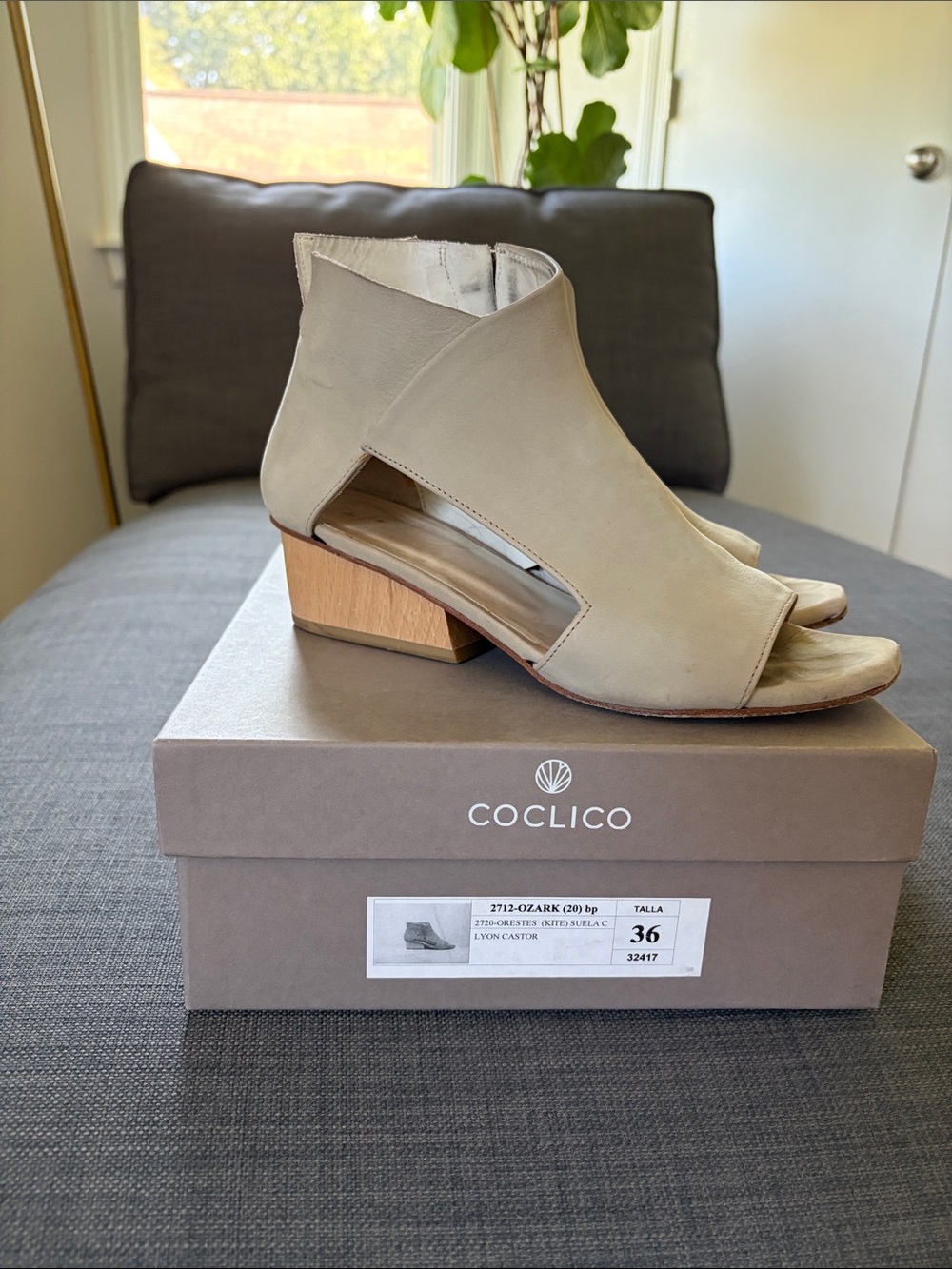 COCLICO Taupe Open-Toe Cutout Leather Mule with Low Wood Heel sz 36
